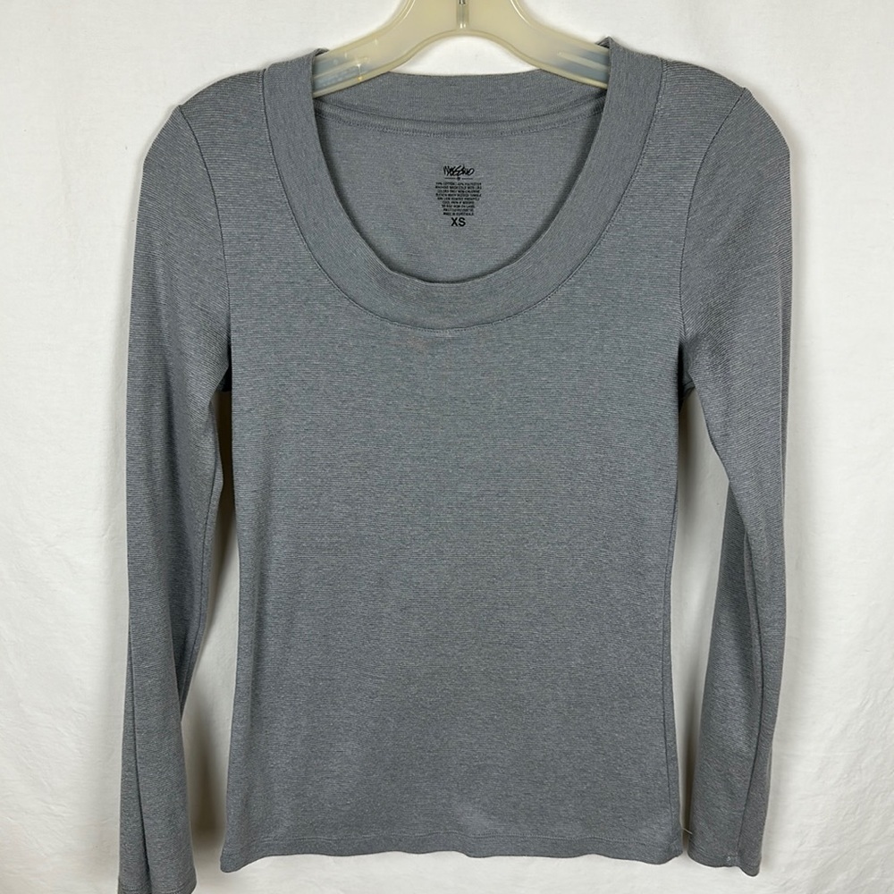 Mossimo gray scoop neck long sleeve top, size XS